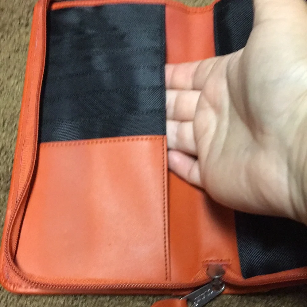 Clava leather Wallet clutch genuine leather burnt orange EUC lots of pockets